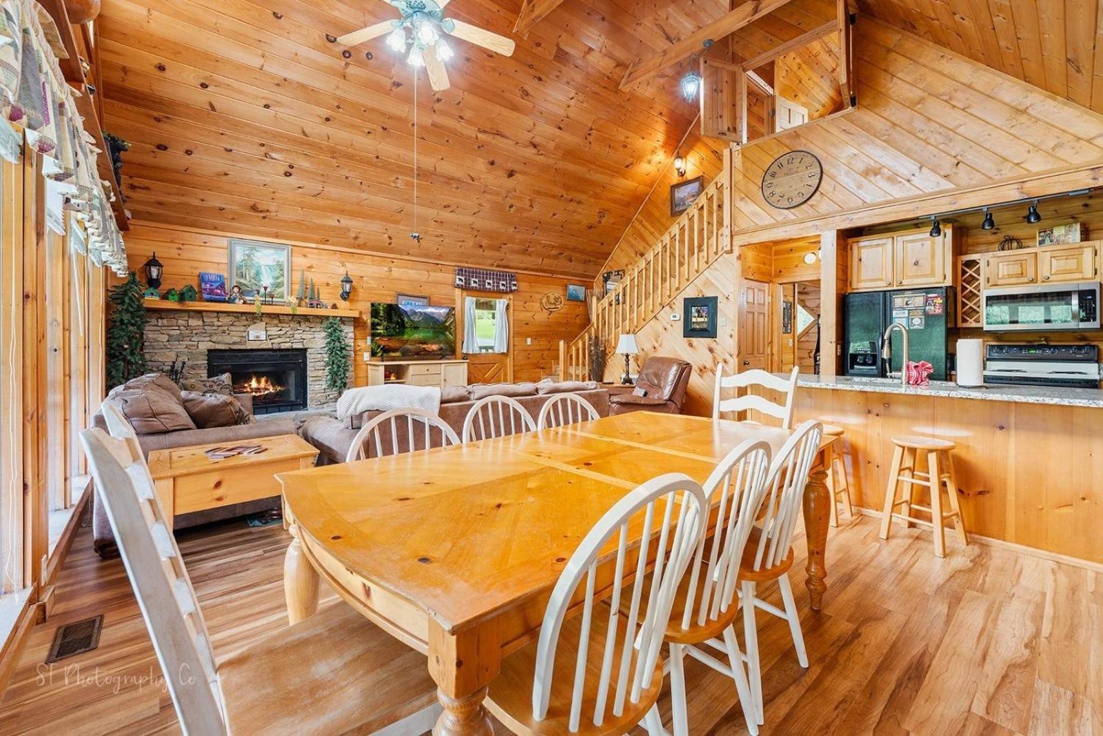 Hibernation Station Cabin Sevierville Esterno foto