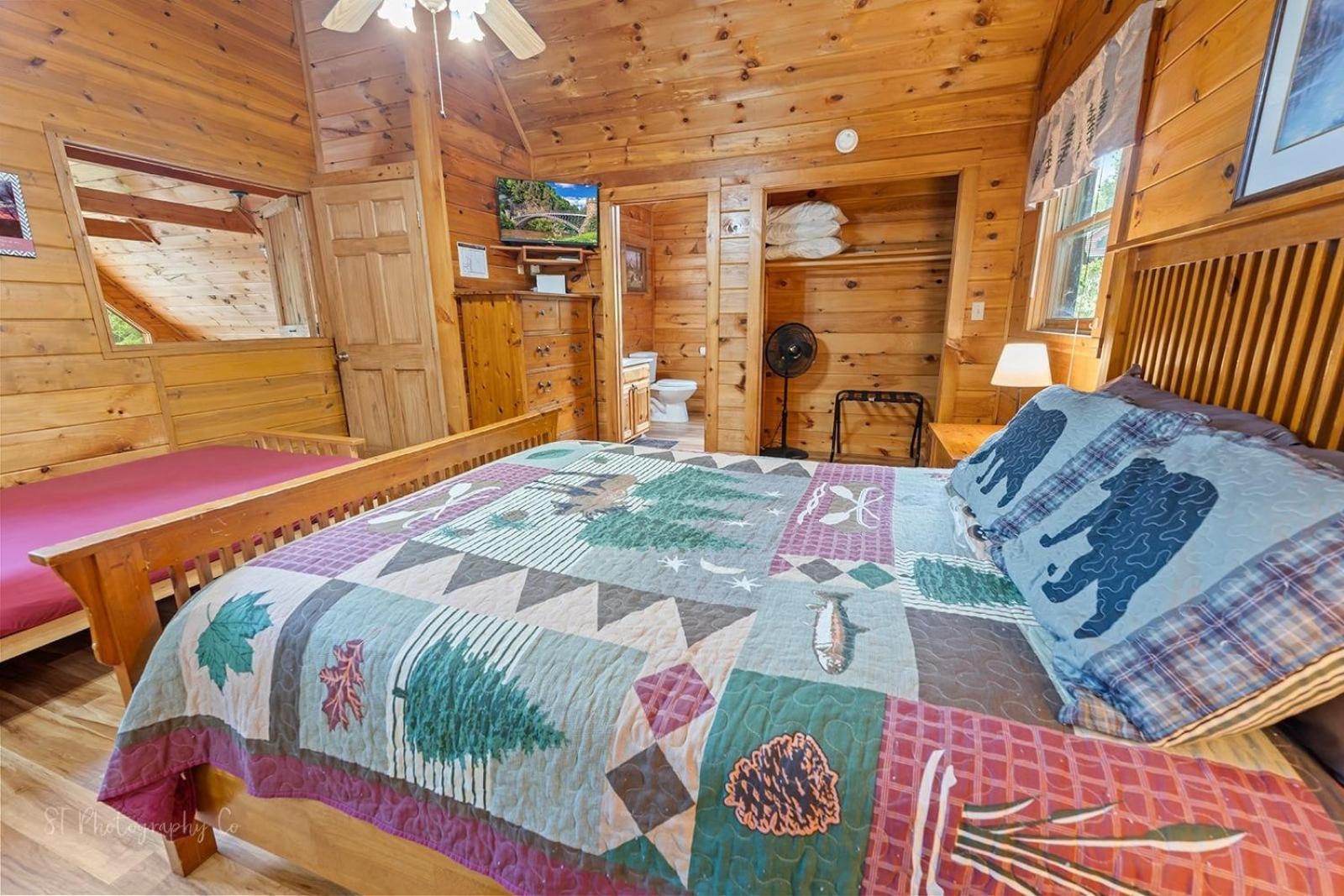 Hibernation Station Cabin Sevierville Esterno foto