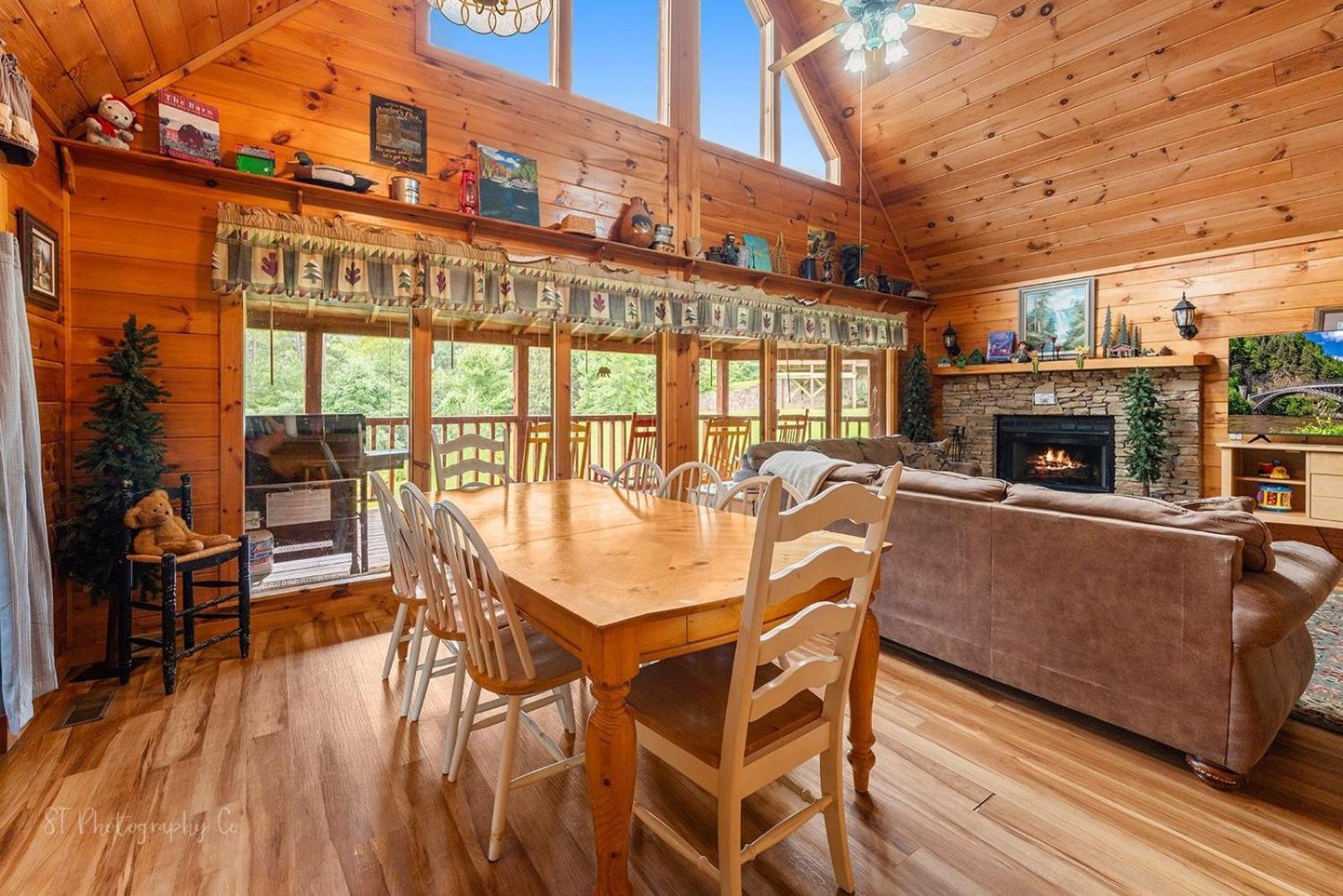 Hibernation Station Cabin Sevierville Esterno foto